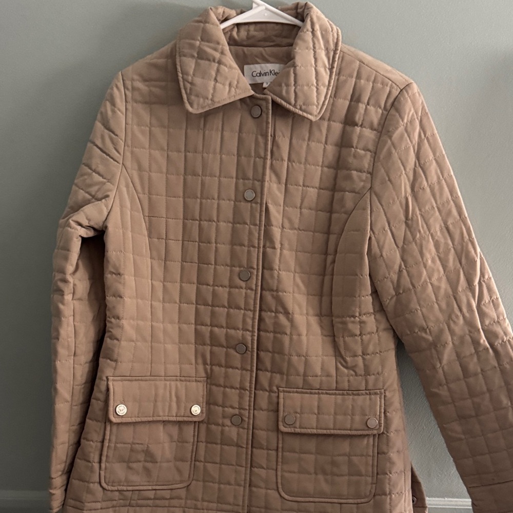 Calvin Klein Women's Beige Quilted Utility Jacket